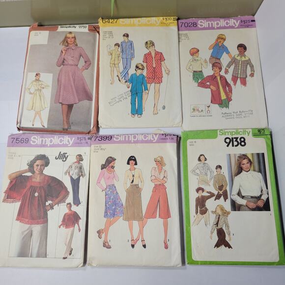 Vintage Lot of 24 Simplicity Patterns 50's-90's Ladies, Girls, Boys, Unchecked - Picture 4 of 5